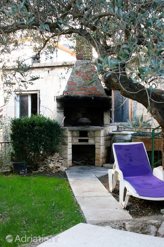 Giardino - Appartamenti con parcheggio Podaca, Macarsca - Makarska
