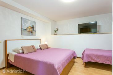 Apartamenty z parkingiem Podstrana, Split - 6072