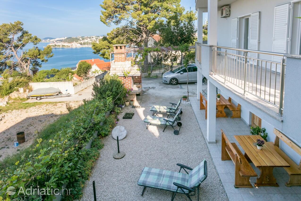 Apartments with a parking space Podstrana, Split - 6072