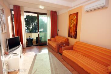 Leiligheter ved sjøen med basseng Podstrana, Split - 6074