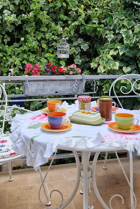 A-6075-a - Private accommodation - Apartments by the sea Supetar, Brač