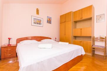 Apartments by the sea Seget Vranjica, Trogir - 6093