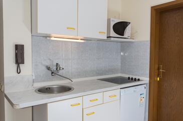 Apartments by the sea Seget Vranjica, Trogir - 6093