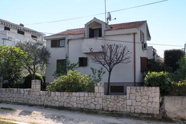 Apartment with balcony Petrčane, North Dalmatia