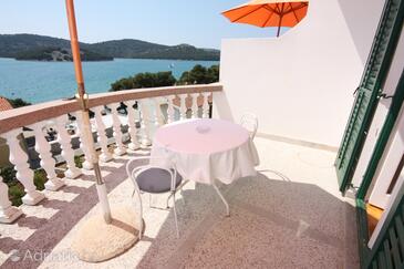 Apartmaji in sobe ob morju Tisno, Murter - 6105