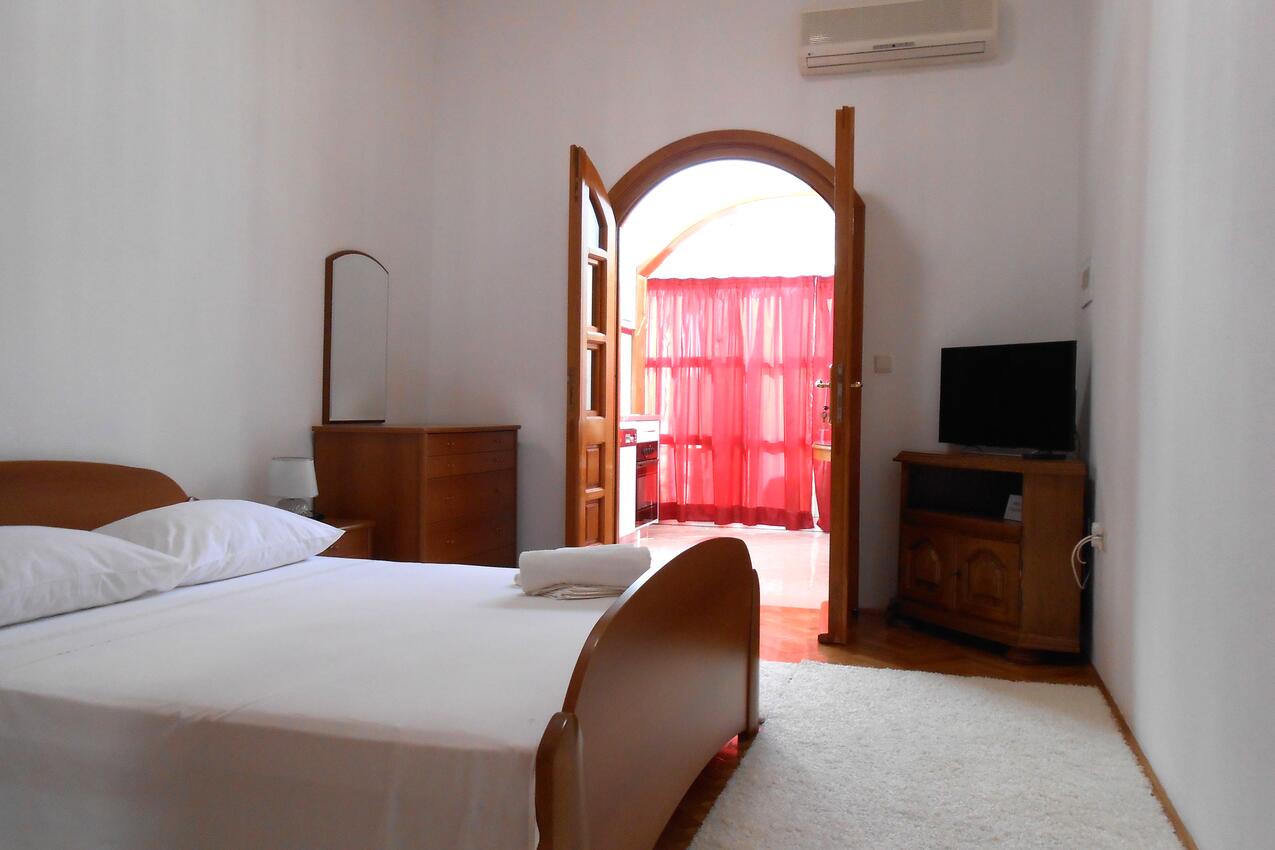A-6113-b - Súkromné ubytovanie - Apartmány pri mori Podstrana, Split