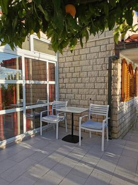 One bedroom apartment Podstrana, Split (A-6113-b(