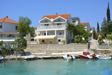 Apartments with terrace Rogoznica, North Dalmatia