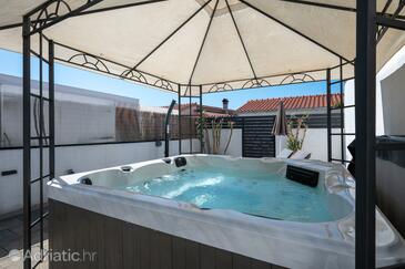 Accommodation Croatia - apartments, houses and rooms Family friendly house with a parking space Sukošan, Zadar - 6123 Adriatic.hr