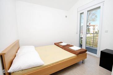 Ferienwohnungen mit Parkplatz Zukve, Zadar - 6126