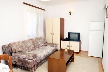Appartamenti con parcheggio Sabunike, Zara - Zadar - 6127