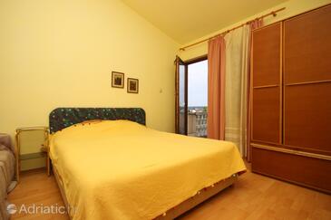 Ferienwohnungen mit Parkplatz Ljubac, Zadar - 6134
