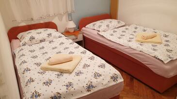 Apartments by the sea Grebaštica, Šibenik - 6135