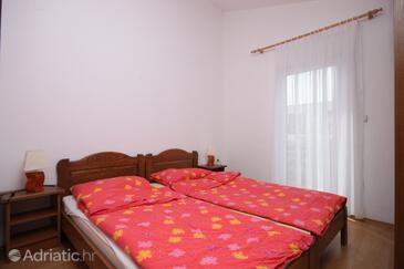 Apartments with parking space Ražanac, Zadar - 6142