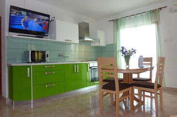 Seaside apartments with a swimming pool Nin, Zadar - 6153