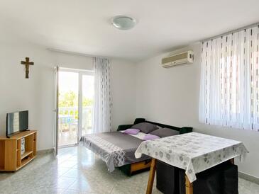 Apartments by the sea Sveti Petar, Biograd - 6158