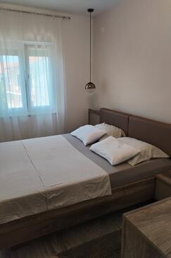 Apartments by the sea Turanj, Biograd - 6177