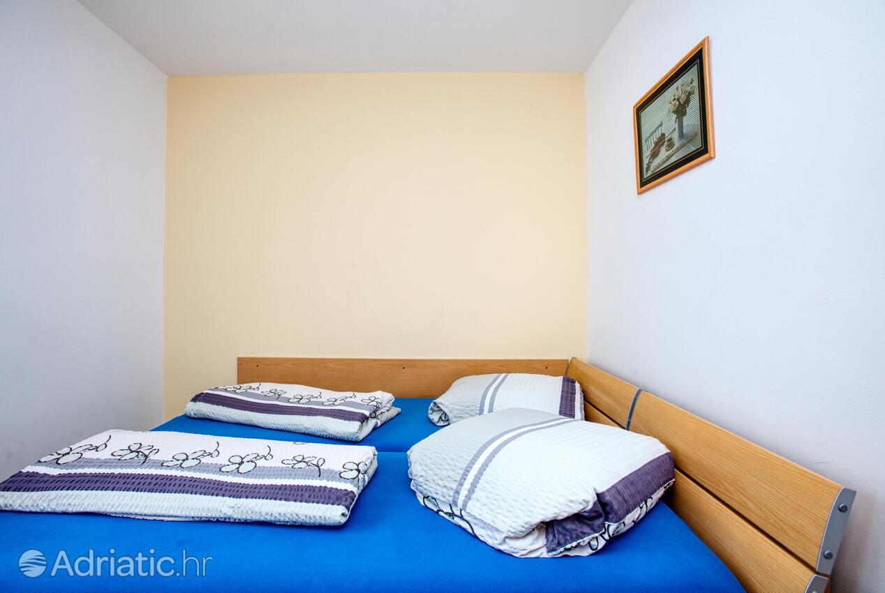 A-6178-a - Private accommodation - Apartments with a parking space Vodice