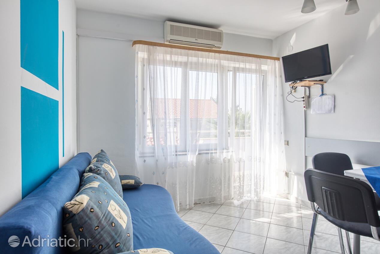 A-6178-a - Private accommodation - Apartments with a parking space Vodice