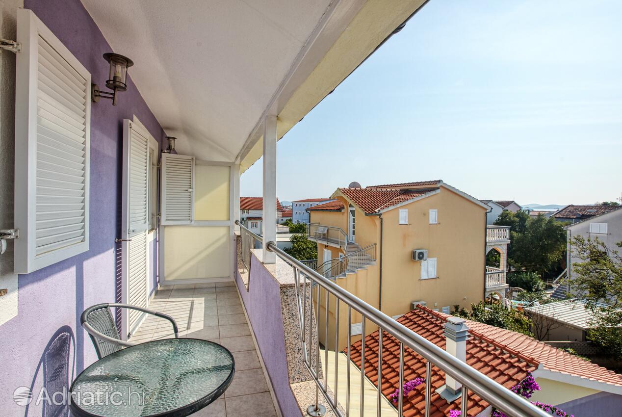AS-6178-a - Private accommodation - Apartments with a parking space Vodice