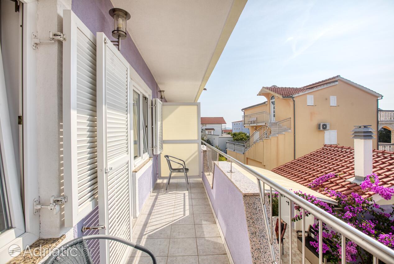 AS-6178-d - Private accommodation - Apartments with a parking space Vodice