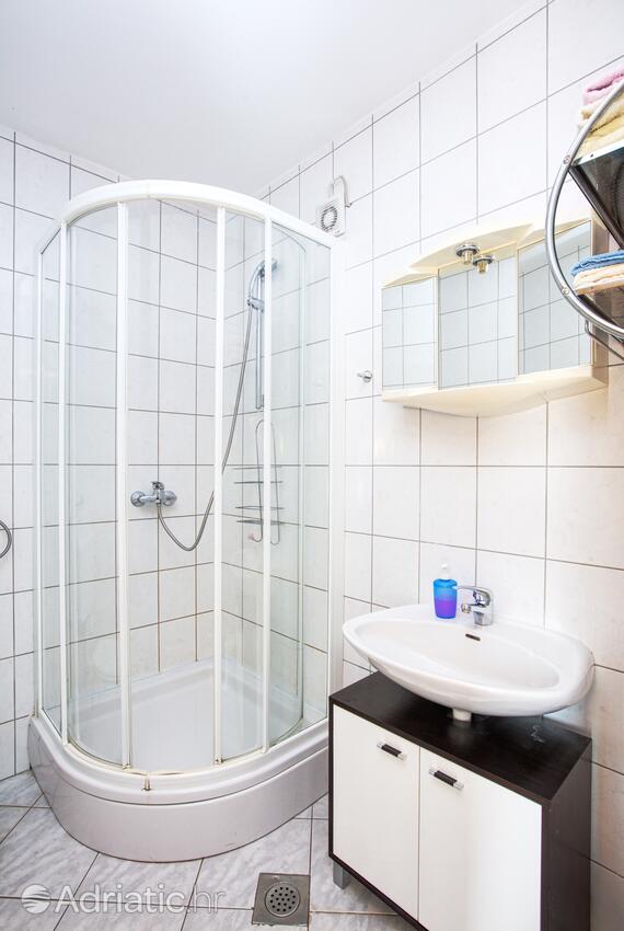 AS-6178-d - Private accommodation - Apartments with a parking space Vodice