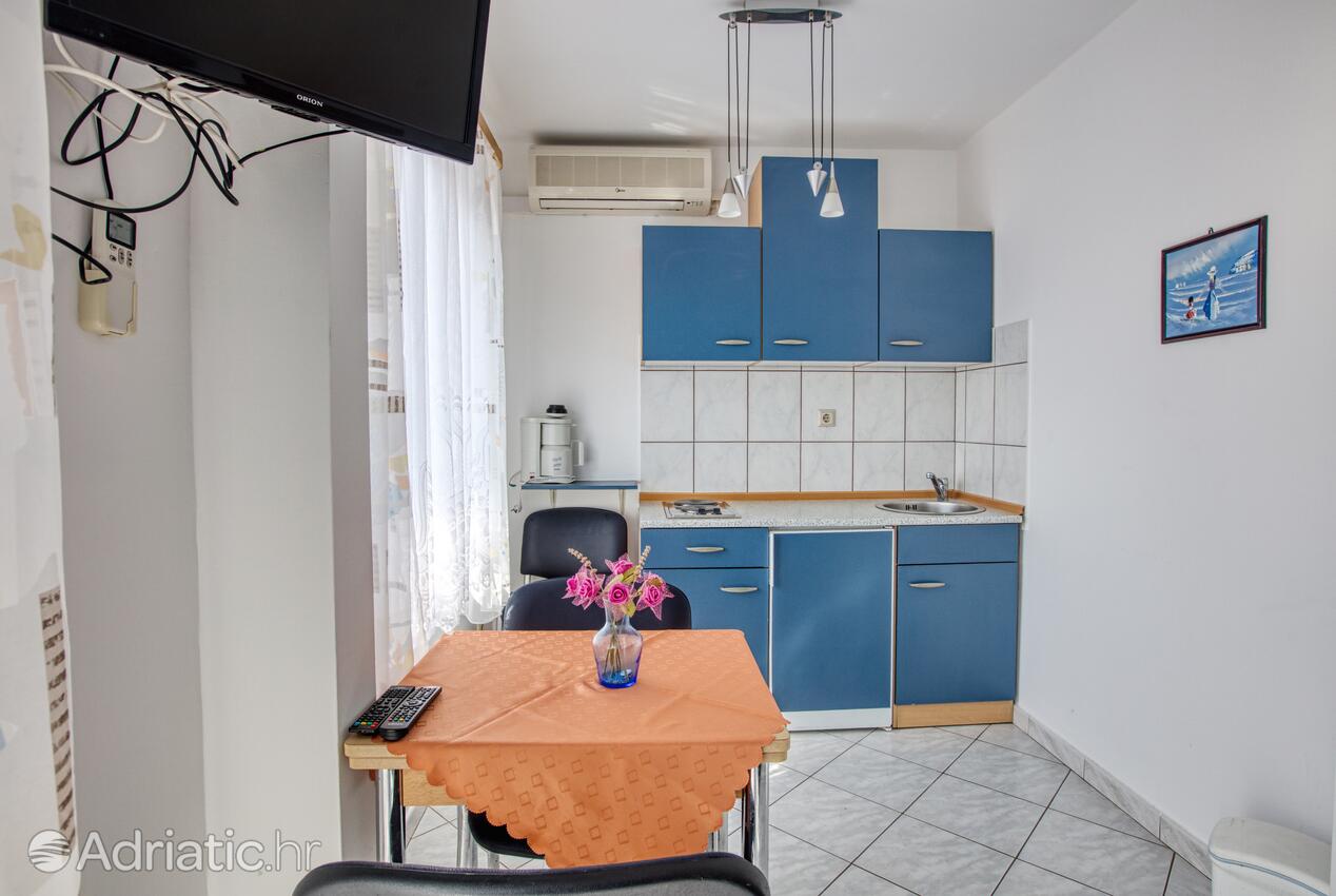 AS-6178-d - Private accommodation - Apartments with a parking space Vodice