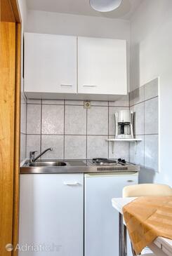 Apartments with parking space Vodice - 6178