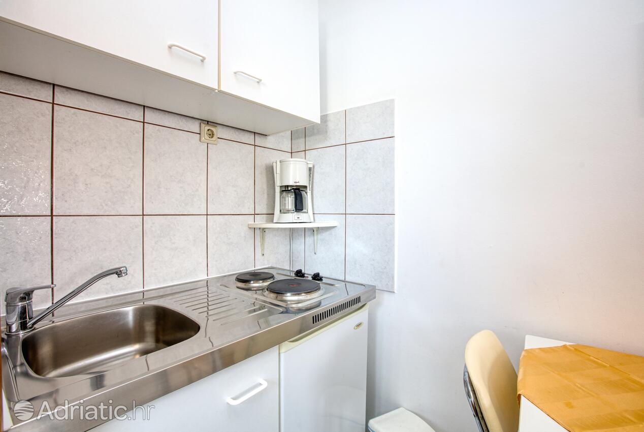 AS-6178-e - Private accommodation - Apartments with a parking space Vodice