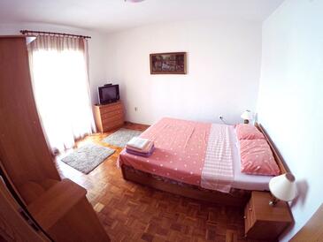 Two bedroom apartment Biograd na Moru, Biograd (A-6201-d)