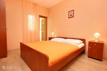 Apartmanok parkolóhellyel Rovanjska, Paklenica - 6209