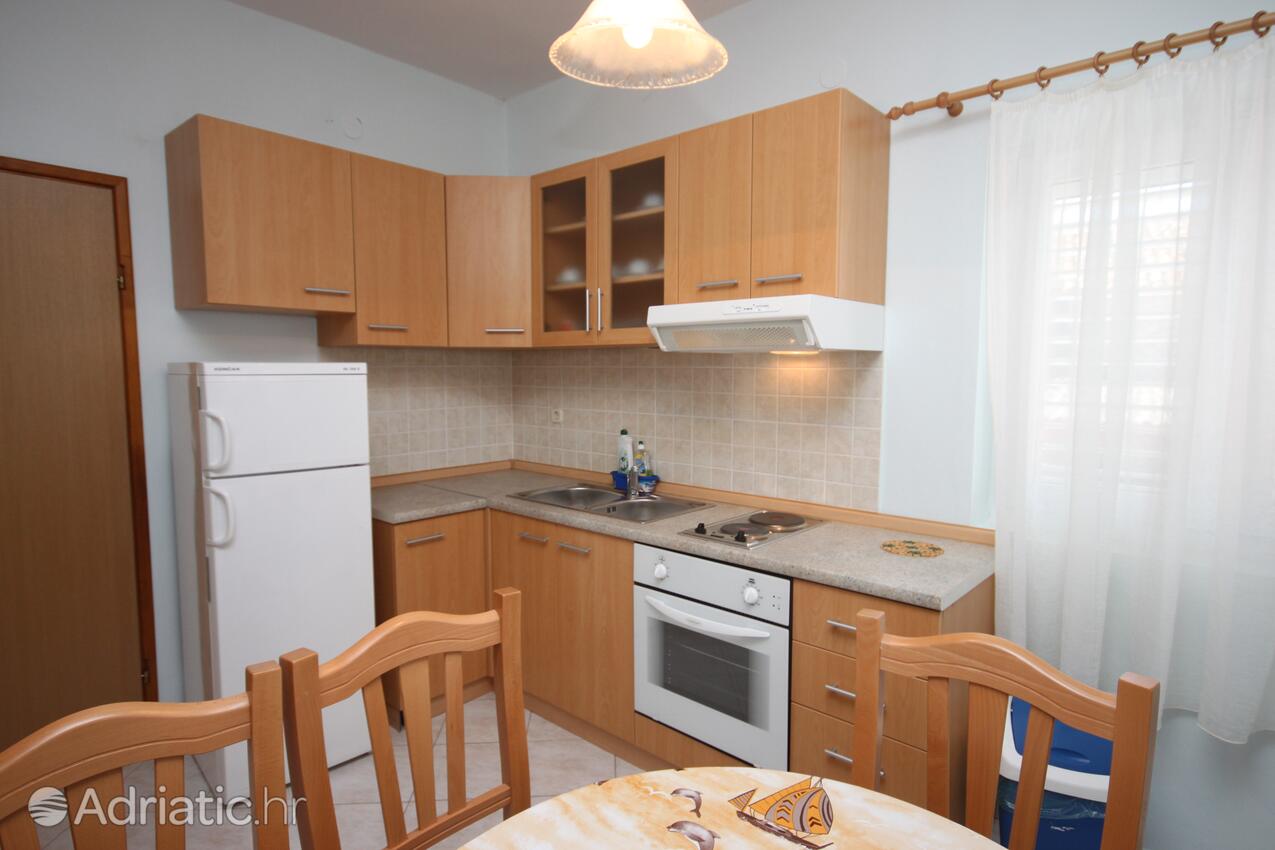 Apartmaji s parkingom Tkon, Pašman - 6216