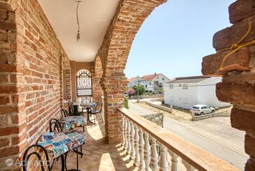 Apartments and rooms with parking space Biograd na Moru - 6219