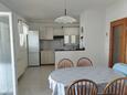 Tkon, Dining room in the apartment, WiFi.