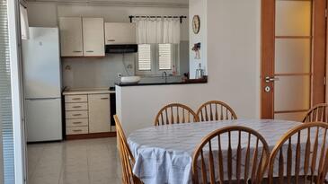 Apartments by the sea Tkon, Pašman - 6221