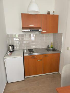 Apartments by the sea Tkon, Pašman - 6221