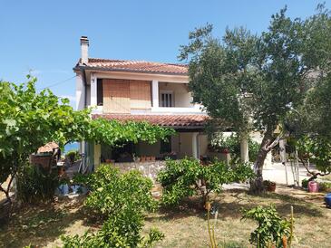 Apartments by the sea Tkon, Pašman - 6221 Adriatic.hr