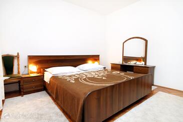Apartments with parking space Vrsi - Mulo, Zadar - 6230