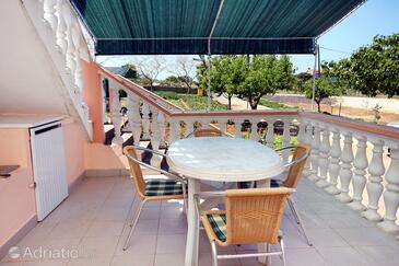 Apartments with parking space Vrsi - Mulo, Zadar - 6230