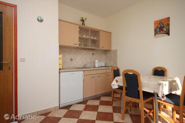Apartmaji s parkingom Srima - Vodice, Vodice - 6231