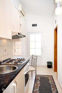 Apartmány s parkovištěm Vodice - 6233