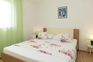 Ferienwohnungen mit Parkplatz Vodice - 6236