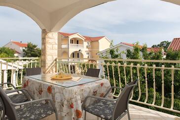 Apartmány s parkoviskom Vodice - 6236 Adriatic.hr