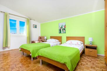 Lejlighedens parkeringsplads Tribunj, Vodice - 6237