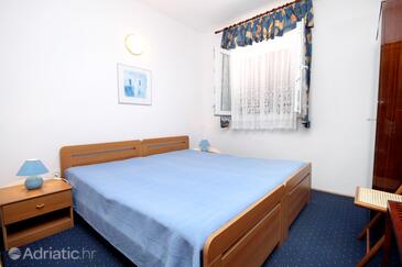 Apartments by the sea Brgulje, Molat - 6243