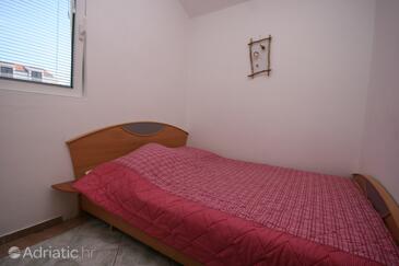 Appartements avec parking Pirovac, Sibenik - 6246