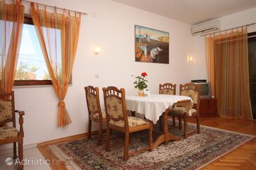 Apartments and rooms with parking space Vodice - 6260