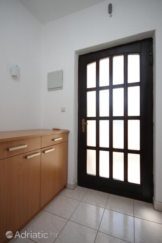 A-6260-a - Private accommodation - Apartments and rooms with parking space Vodice