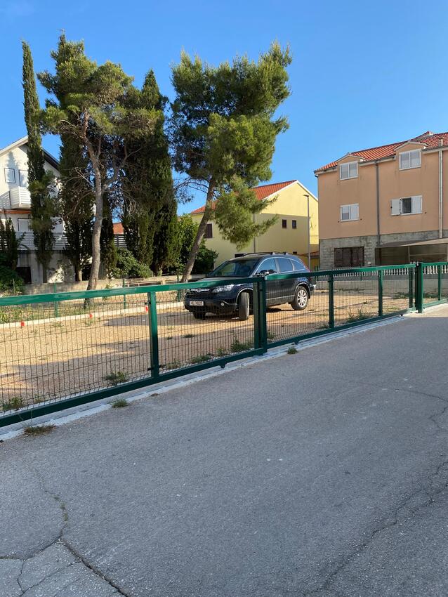 Parking lot - Apartments and rooms with parking space Vodice