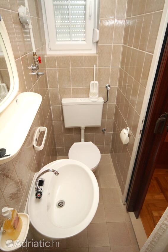 S-6260-a - Private accommodation - Apartments and rooms with parking space Vodice